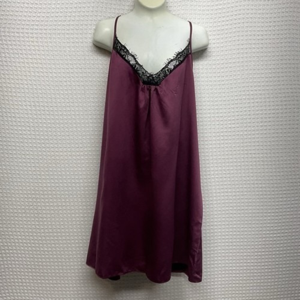 VTG Linea Donatella Burgundy Norale Lace-Trim Chemise Nightgown Women M Cambodia